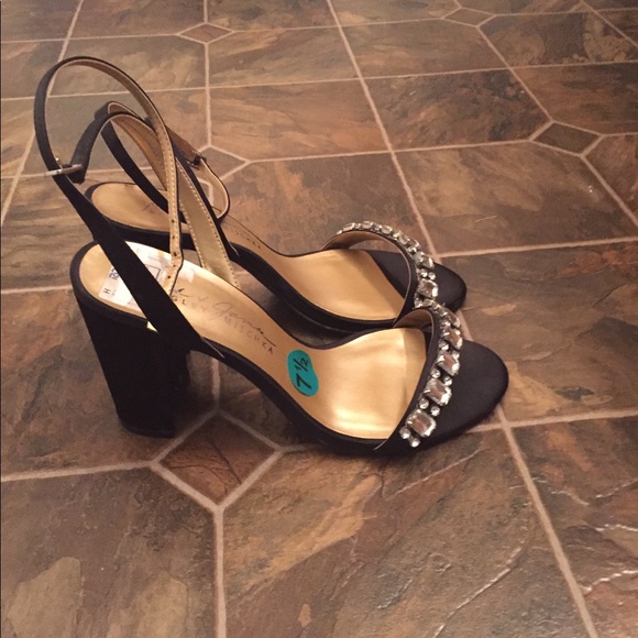 Heels - Picture 2 of 2